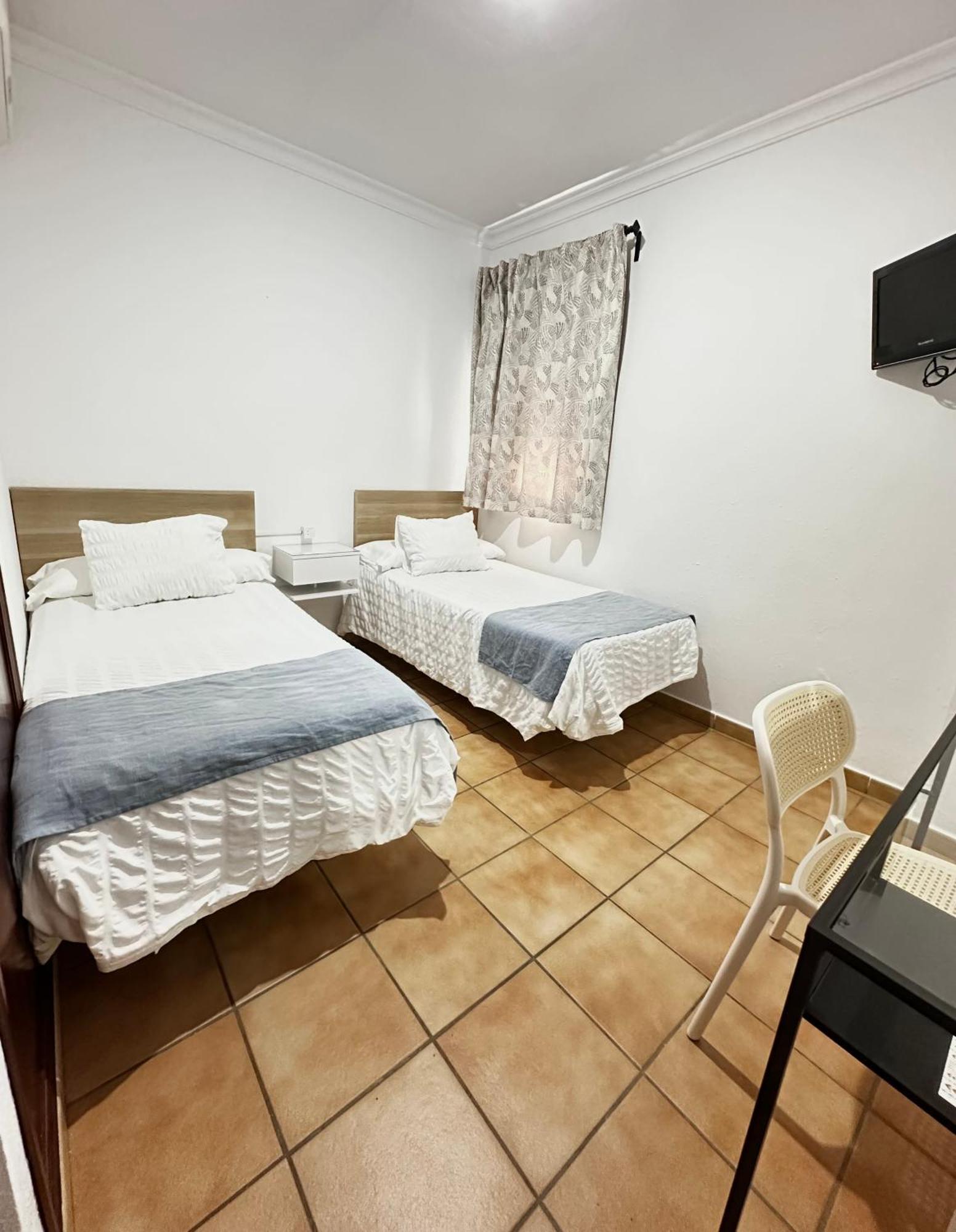 Hostal Mellizo ليبريخا المظهر الخارجي الصورة